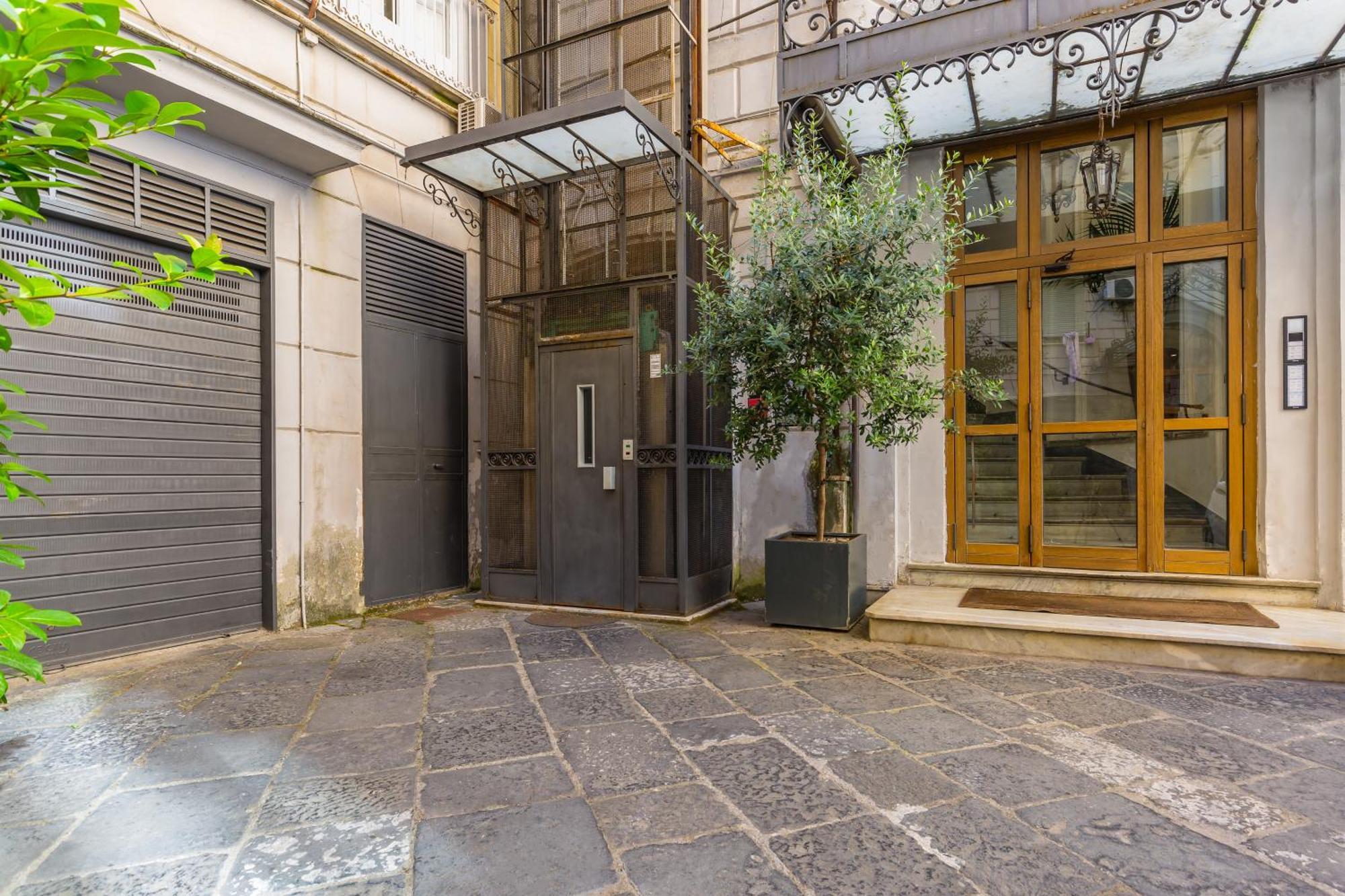 Residenza Trinità Maggiore Nápoles Exterior foto