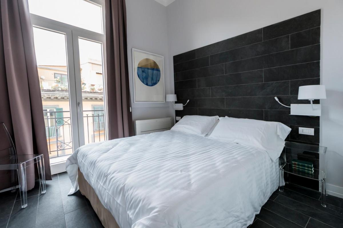Residenza Trinità Maggiore Nápoles Exterior foto